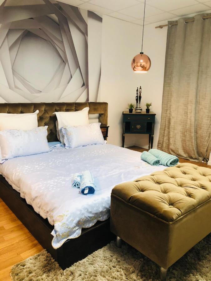 לה מאנש Saint Denis Appartement 1 מראה חיצוני תמונה