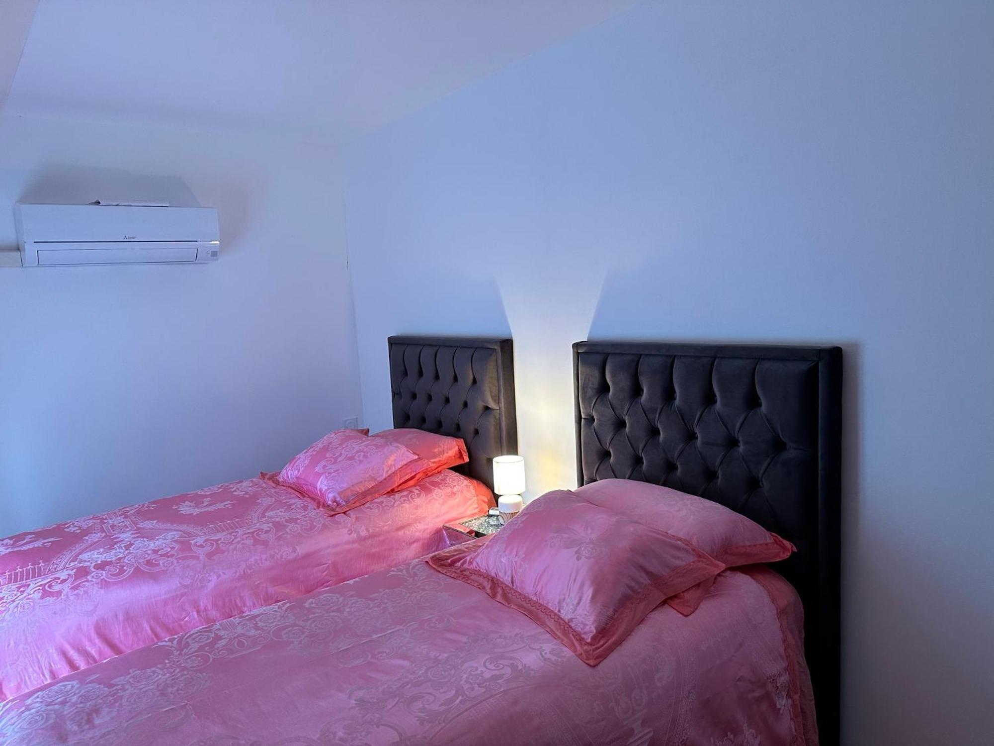 לה מאנש Saint Denis Appartement 1 מראה חיצוני תמונה